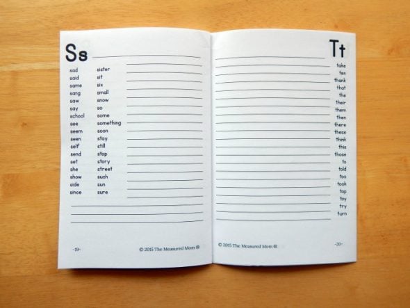 These free printable spelling dictionaries are AMAZING. 6 different versions for kids ages 4-8. So perfect to use during writing workshop! 