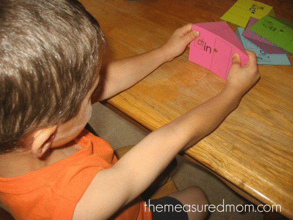 child reading word family house