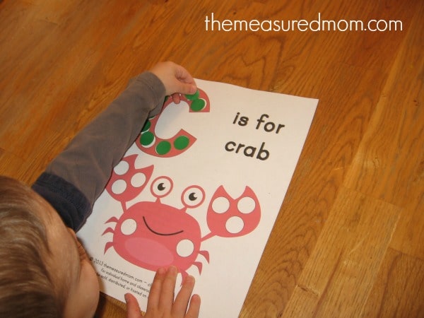 Get this free letter C printable: C is for Crab!