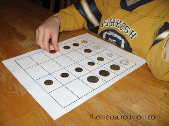 What a fun collection of coin activities for preschool, kindergarten, and first grade! 