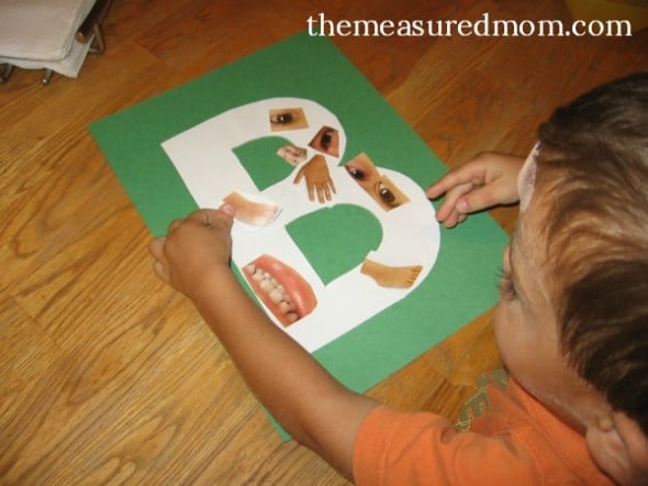 Check out this amazing collection of art projects for preschoolers! You'll find a lot of open ended activities in this group of projects for letter B.