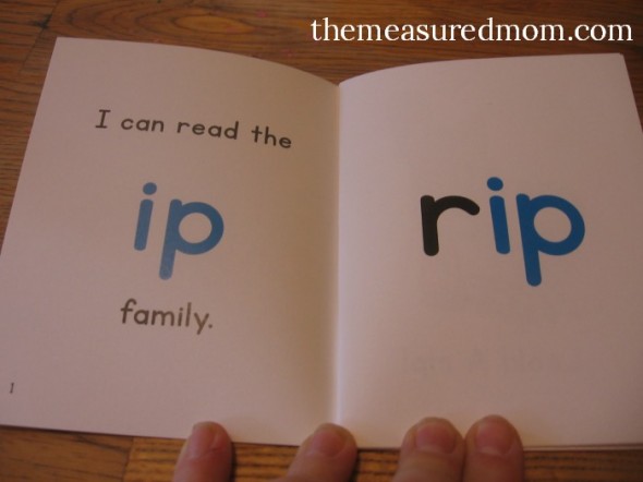 These short i books are part of a GIANT set of free decodable books for kids! 
