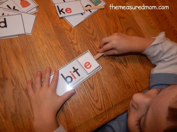 These silent e books are a lot more fun than silent e worksheets. Best of all, they're free! 