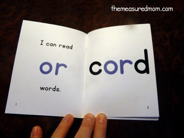 It's tricky to learn to read words with r controlled vowels. Make it fun with these silly books. Free! 