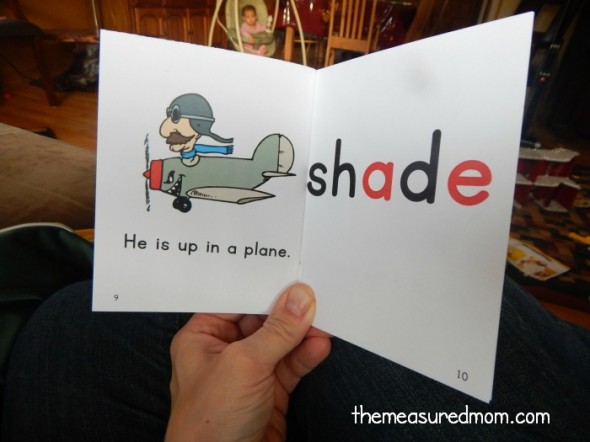 These silent e books are a lot more fun than silent e worksheets. Best of all, they're free! 
