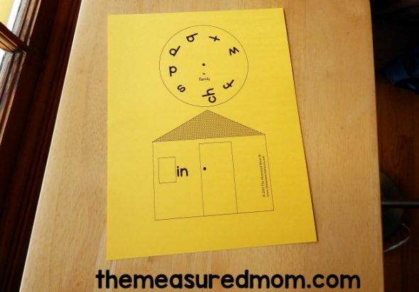 These word family house printables are one of our favorite word family activities. Great for hands-on learning! 