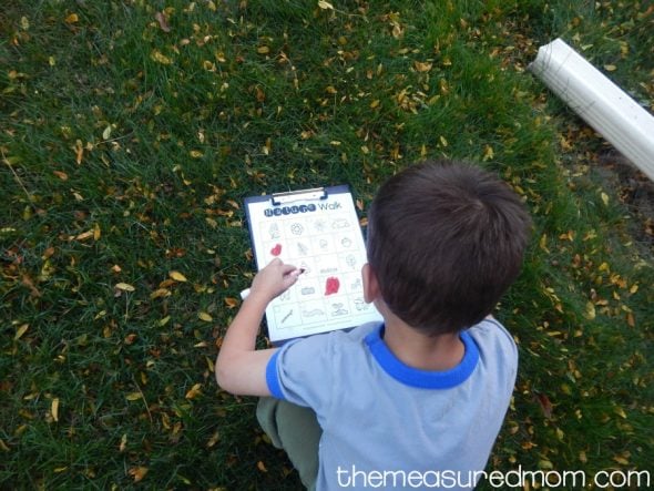 Free nature walk scavenger hunt! 