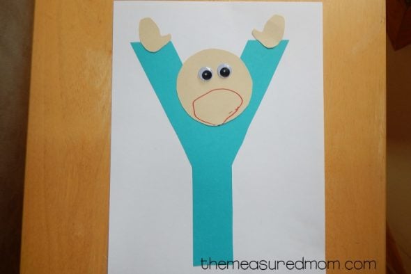 Check out this fun collection of letter Y activities! You'll find ideas for hands-on learning, plus links to free printables!
