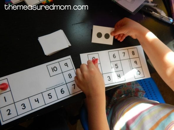 Get a set of simple count to 10 games for preschoolers. Just print and play!