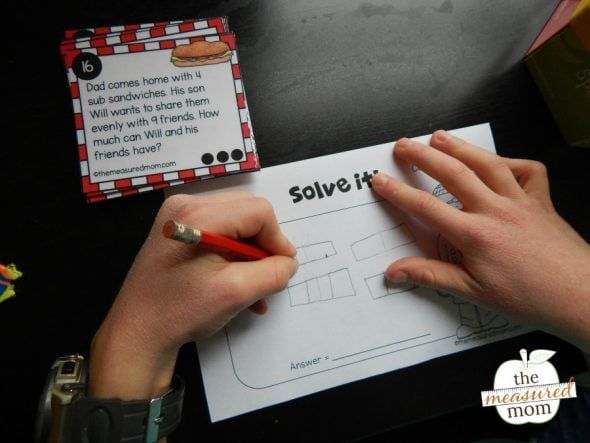 Grab a free set of 18 equal sharing math task cards - in three different levels! 